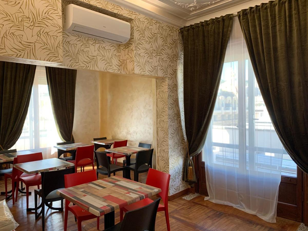 Hotel Domus Victoria Genua Exterior foto